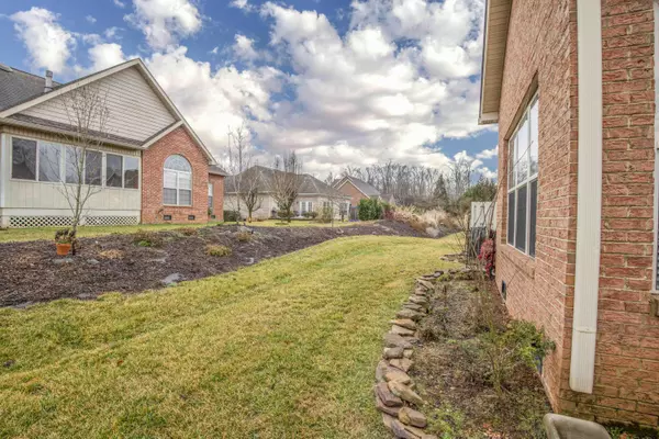 Farragut, TN 37934,421 Port Charles Drive