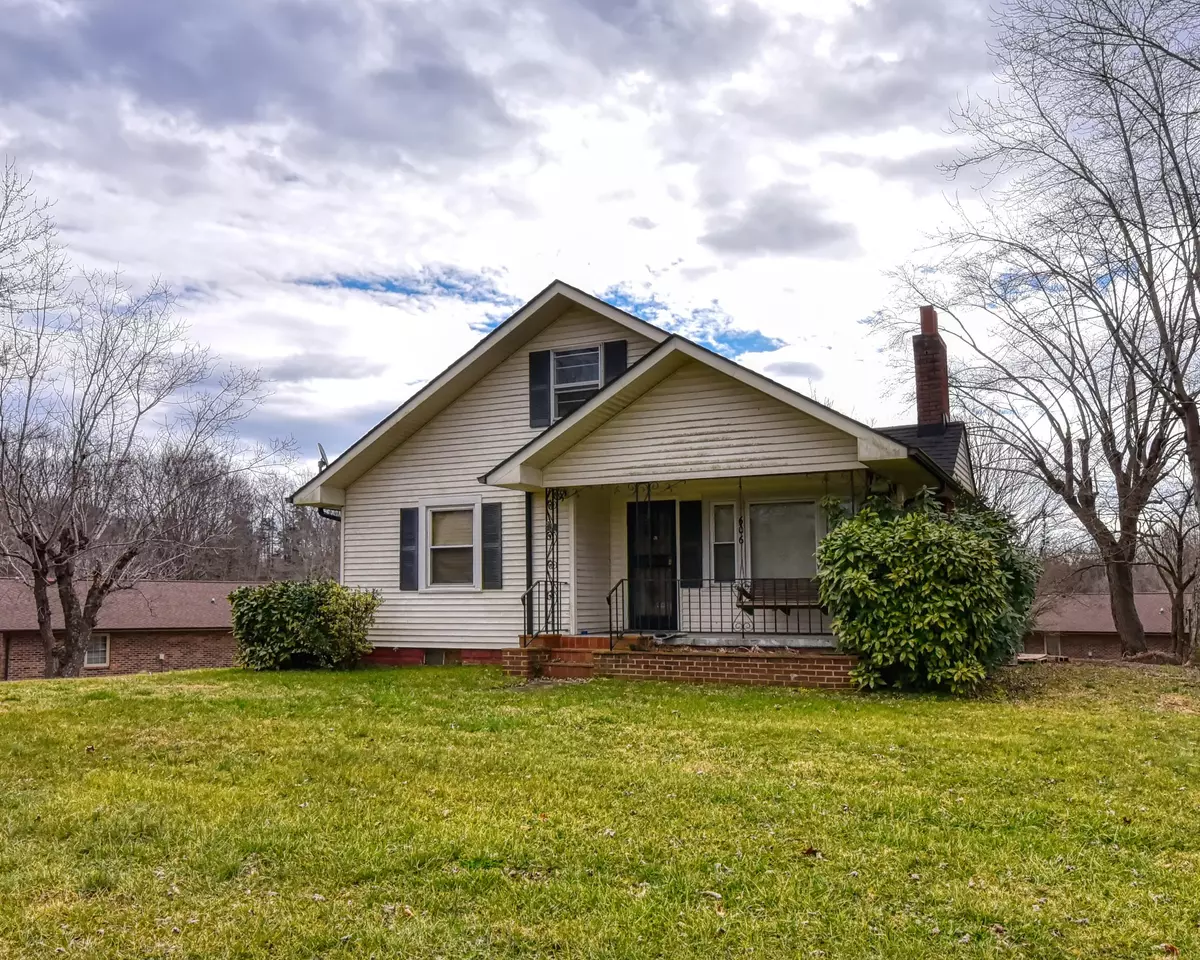 Rocky Top, TN 37769,606 4th St