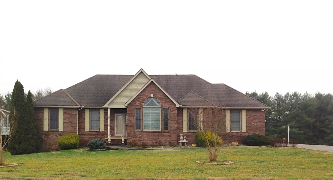 5026 Old Niles Ferry Rd, Maryville, TN 37801