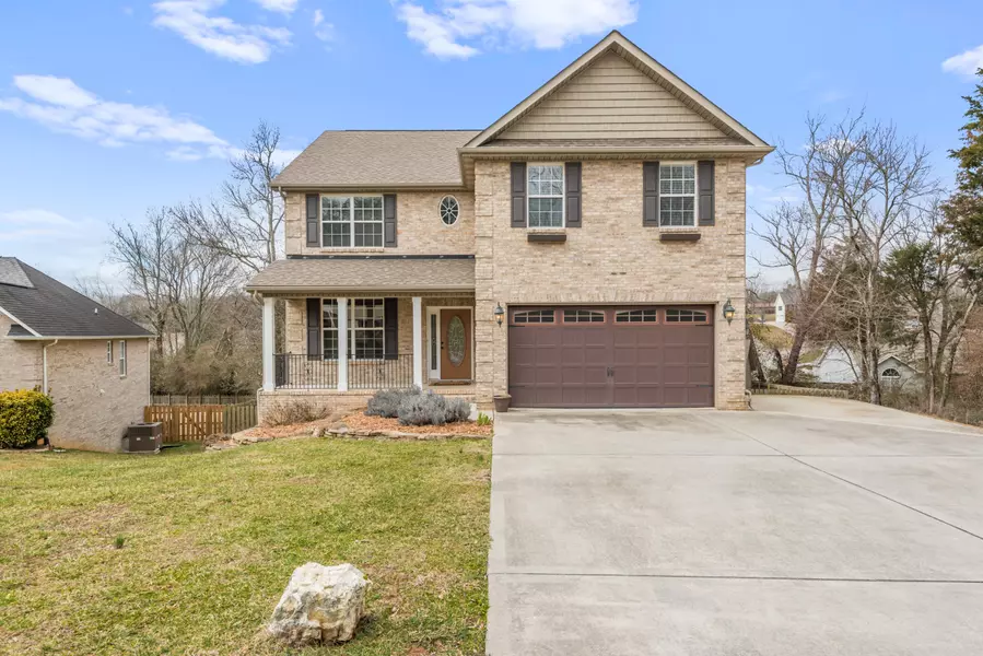 750 Glenfield DR, Lenoir City, TN 37771