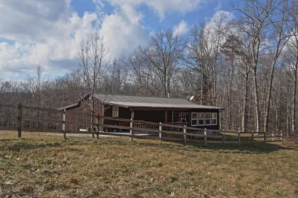 112 Auda Story LN, Jamestown, TN 38556