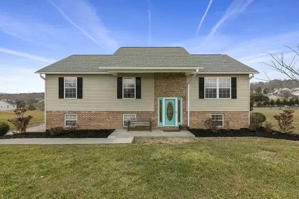 1616 Silverado CT, Sevierville, TN 37876