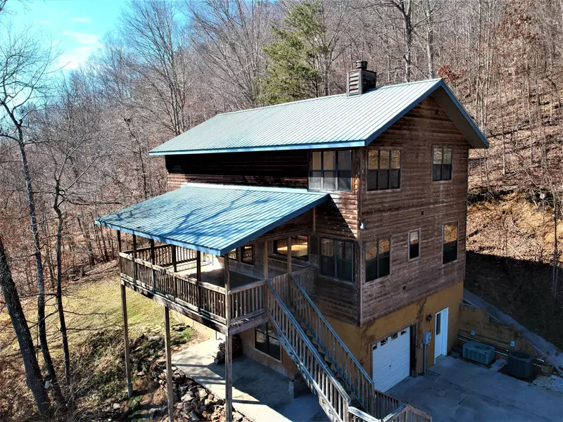 1738 Mountain Shores Rd, New Tazewell, TN 37825