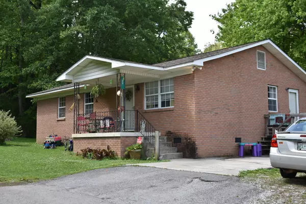 38 Loveday LN, Middlesboro, KY 40965