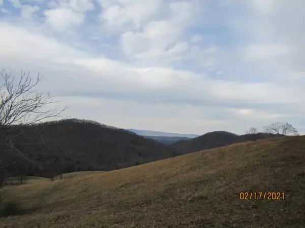 2189 Little Valley Rd, Tazewell, TN 37879