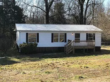 148 Village LN, Madisonville, TN 37354