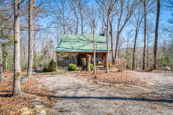 Deer Lodge, TN 37726,142 Carlie LN