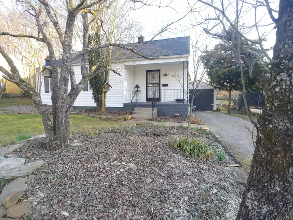 1904 McClung Ave, Knoxville, TN 37920