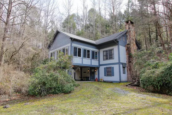 335 Washington Rd, Gatlinburg, TN 37738