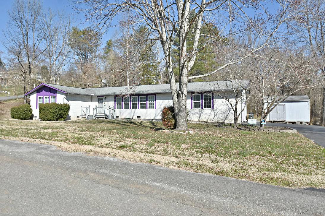 1404 Hidden Hills DR, Clinton, TN 37716