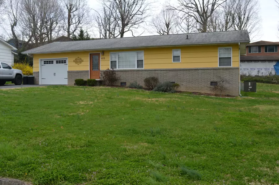 401 Greenwood DR, Clinton, TN 37716