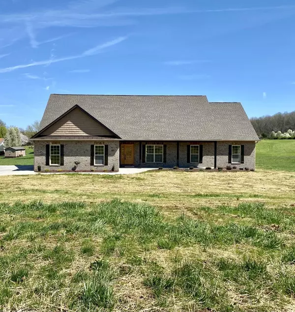 609 Majestic Mountains Blvd, Walland, TN 37886