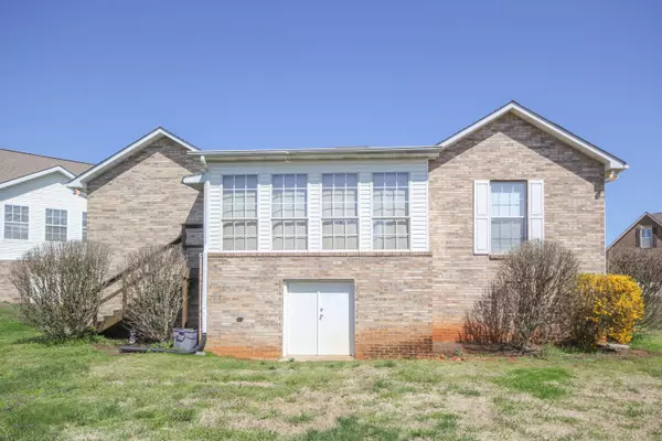 Maryville, TN 37801,115 Medinah CIR