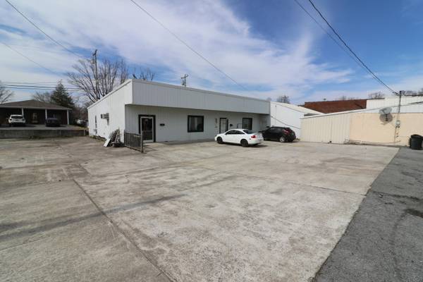 Main St, Oneida, TN 37841