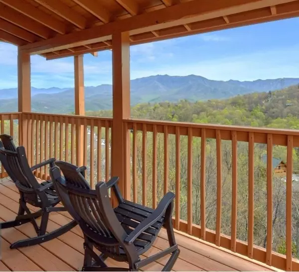 Gatlinburg, TN 37738,1173 Ski View DR