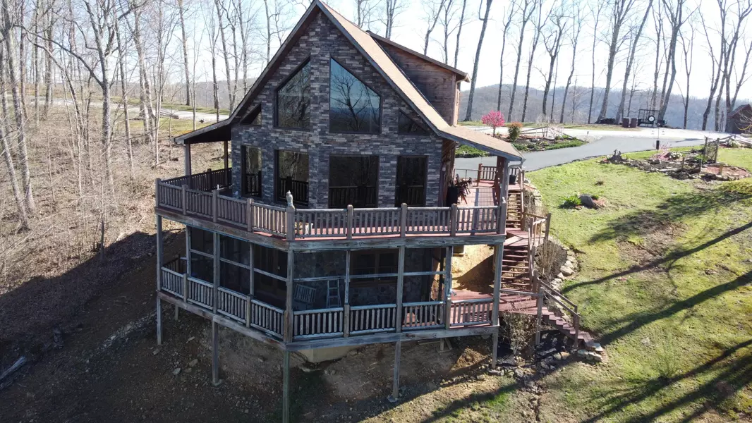 541 Shug Mtn Rd, Oneida, TN 37841