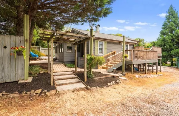 Knoxville, TN 37919,4216 Apex DR