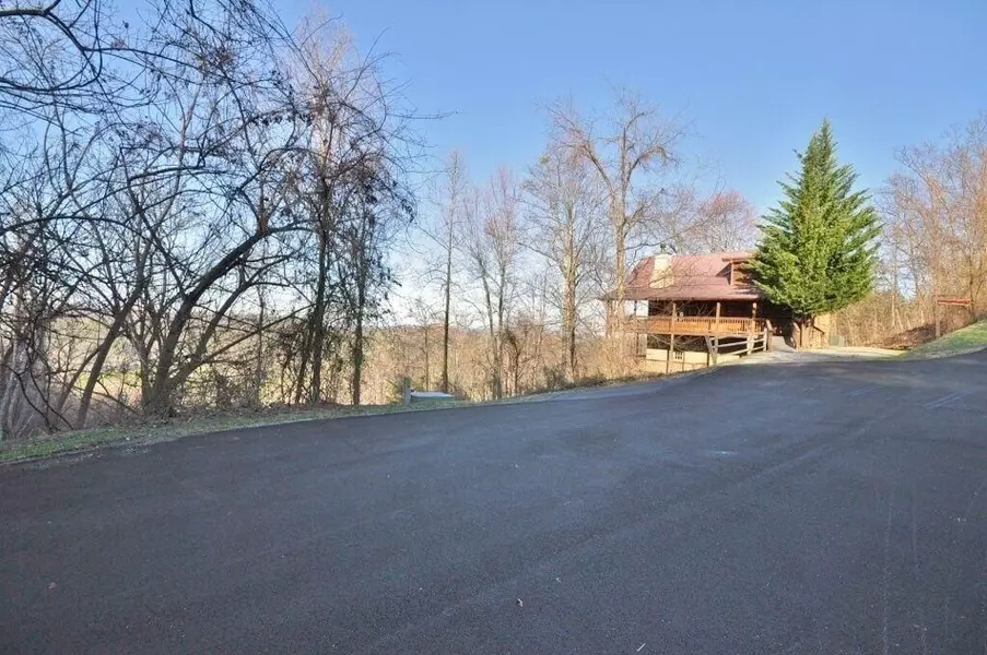 2450 Majestic View WAY, Sevierville, TN 37862