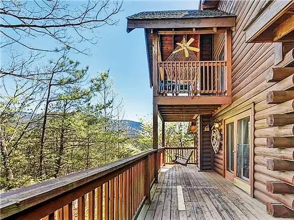 Gatlinburg, TN 37738,406 Lucerne WAY