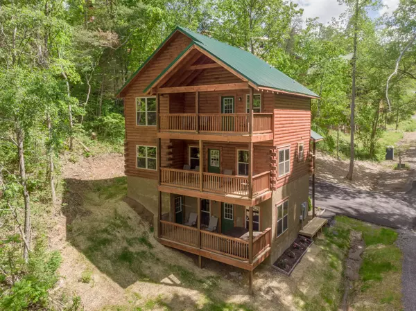 Pigeon Forge, TN 37863,636 Chickasaw Gap WAY