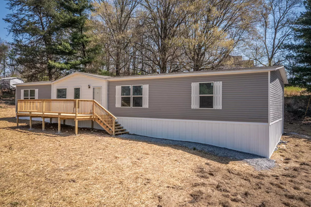 Fall Branch, TN 37656,1501 Mill Creek Rd