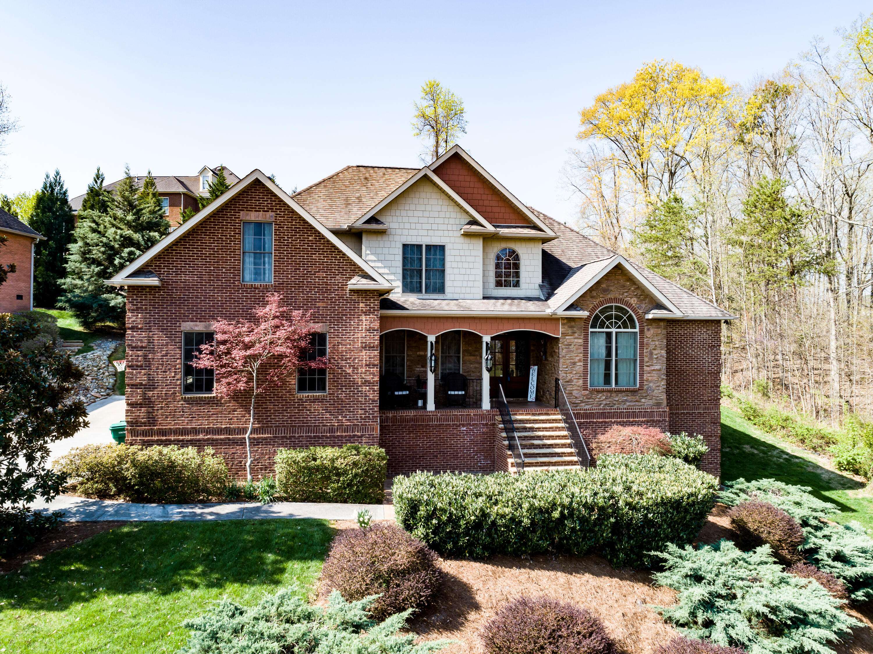 8211 Timberbrook LN, Knoxville, TN 37938