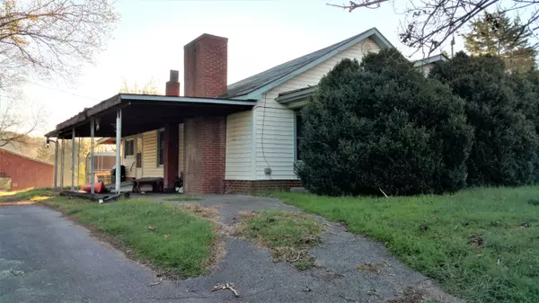 2454 Old Liberty Hill Rd, Morristown, TN 37814