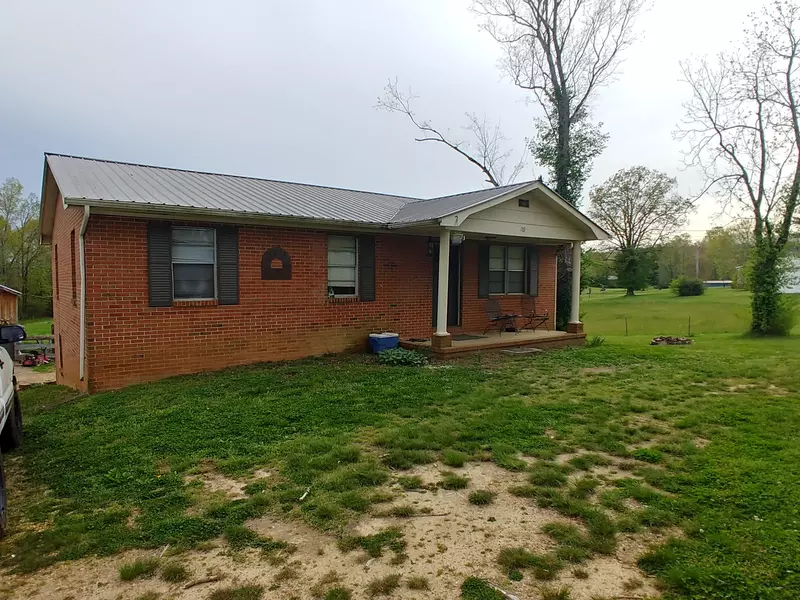 769 County Road 172, Athens, TN 37303