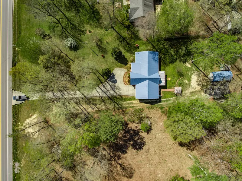 6360 Smithville Hwy, Sparta, TN 38583