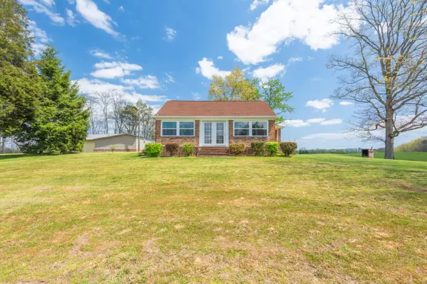 2844 Oakland Rd, Philadelphia, TN 37846