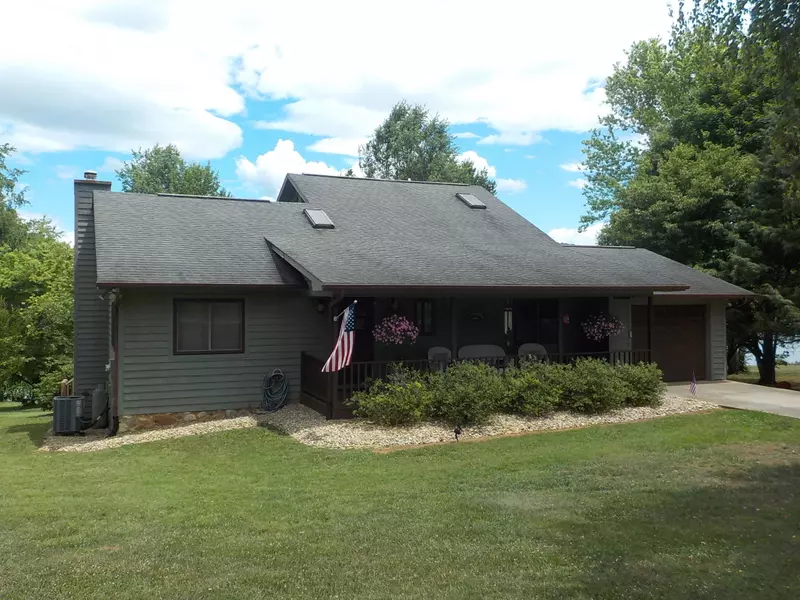 220 Shane Lane, Bean Station, TN 37708