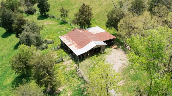 Etowah, TN 37331,164 County Road 536