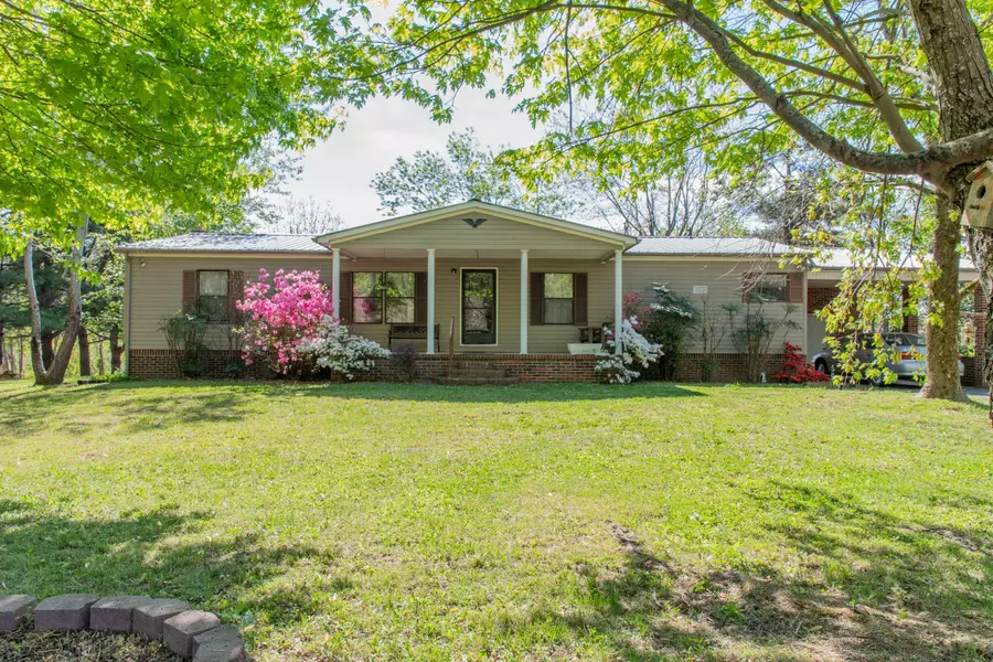 408 Frogtown Rd, Livingston, TN 38570