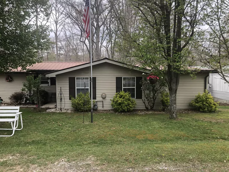 155 Broken Arrow DR, Crossville, TN 38572