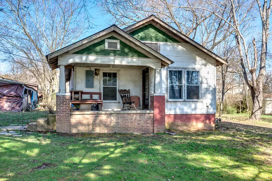 408 Glendale Ave, Clinton, TN 37716