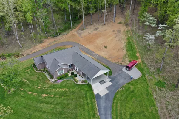 Dandridge, TN 37725,415 Cline Rd