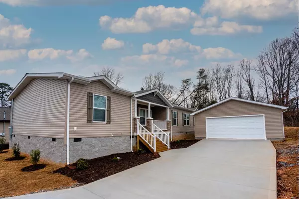 675 Winchester Rd, Lenoir City, TN 37772