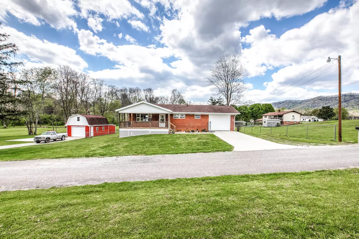 Lafollette, TN 37766,210 Meadowbrook LN