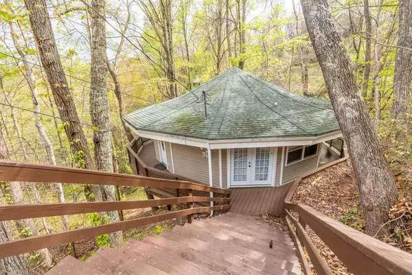 1025 Lower Alpine WAY, Gatlinburg, TN 37738