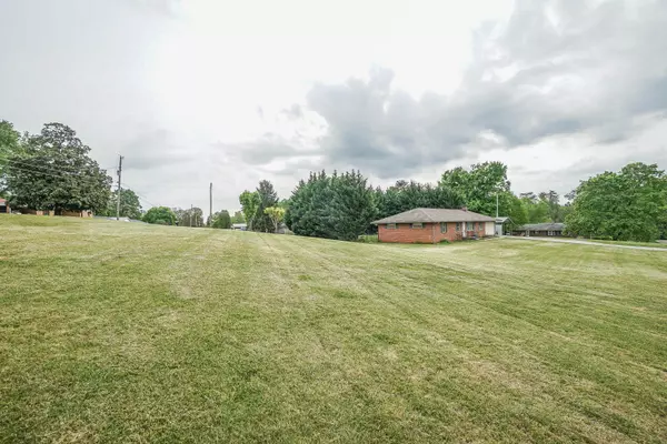 Maryville, TN 37803,724 Valleyview DR