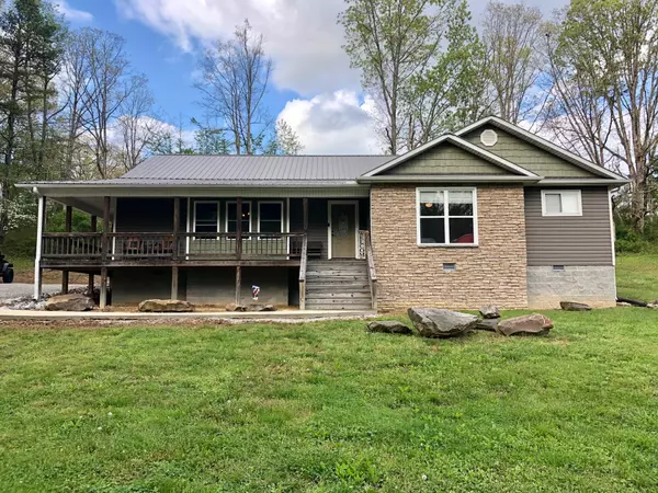 Jamestown, TN 38556,860 Choate LN