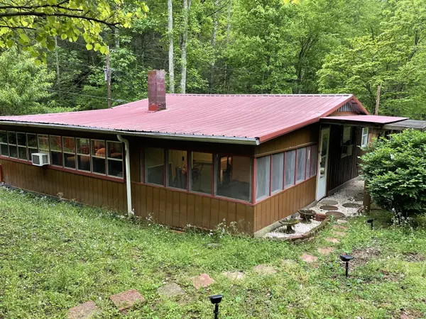 1040 Bald River Rd, Tellico Plains, TN 37385