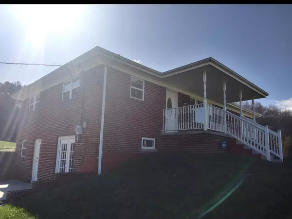 3525 Willow Tree Rd, Ewing, VA 24248