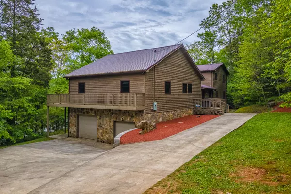 Lafollette, TN 37766,943 Norris Point Rd