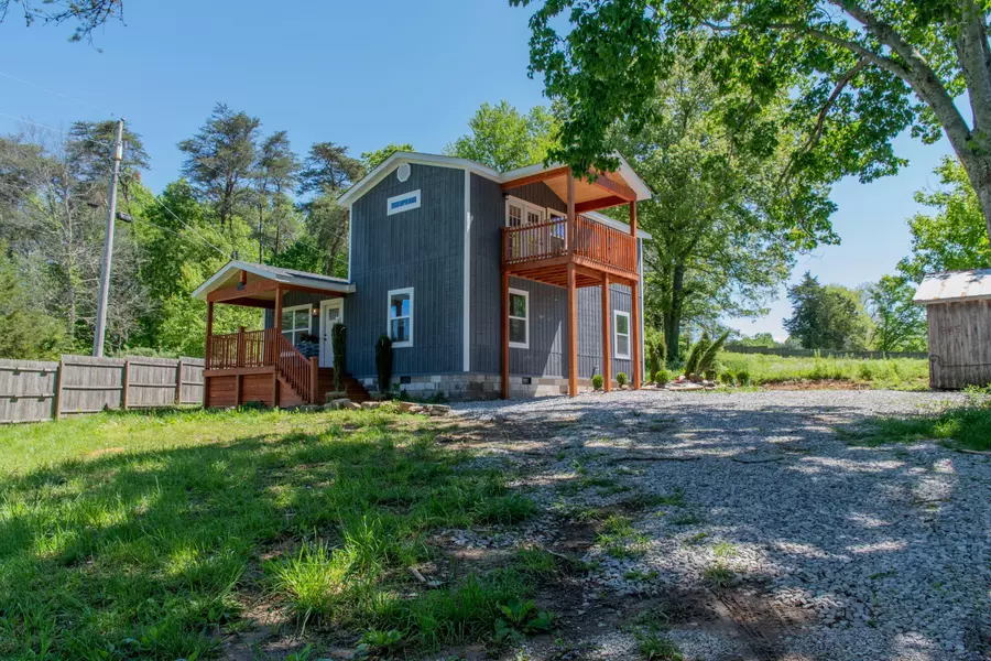 385 Standing Stone Hwy, Hilham, TN 38568