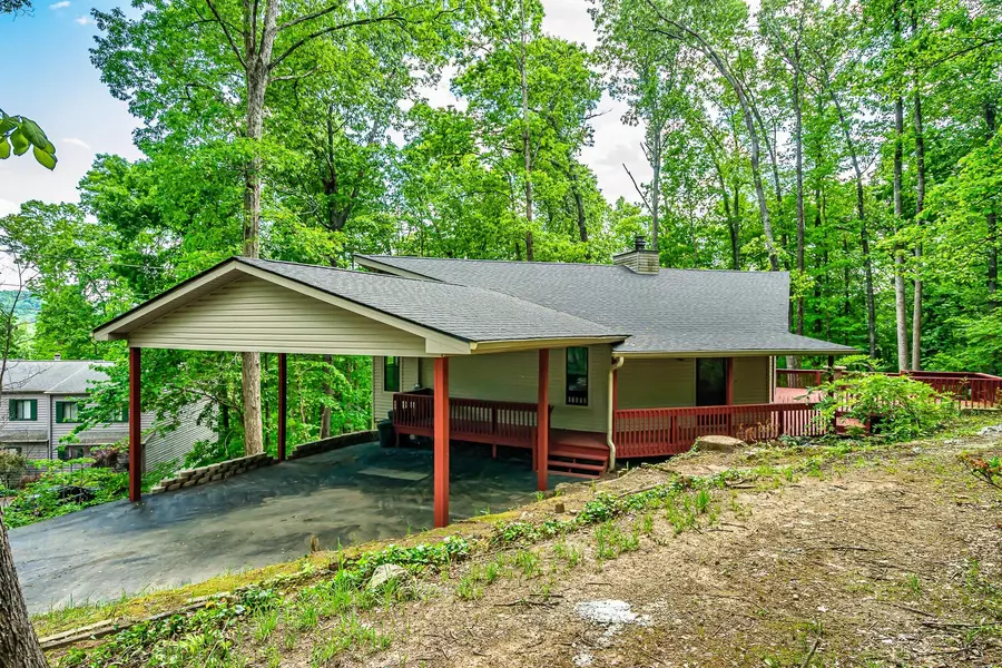 198 Hickory Nut DR, Clinton, TN 37716