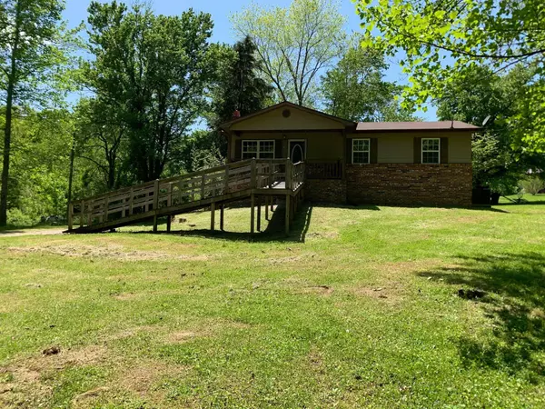 11 Patten Branch Rd, Jamestown, TN 38556