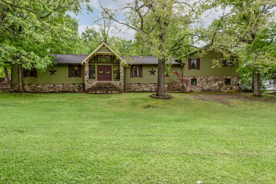 1406 Circle DR, Sevierville, TN 37862