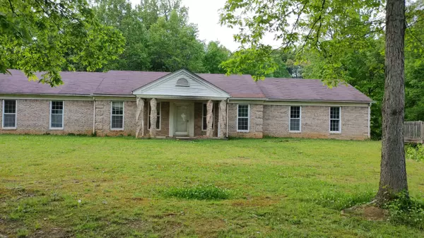 220 County Road 208, Athens, TN 37303