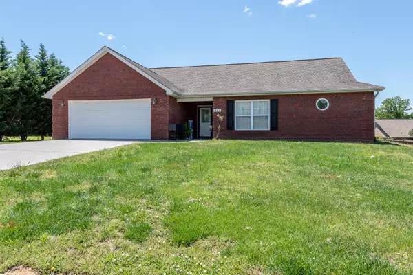 921 Elsborn Ridge Rd, Maryville, TN 37801